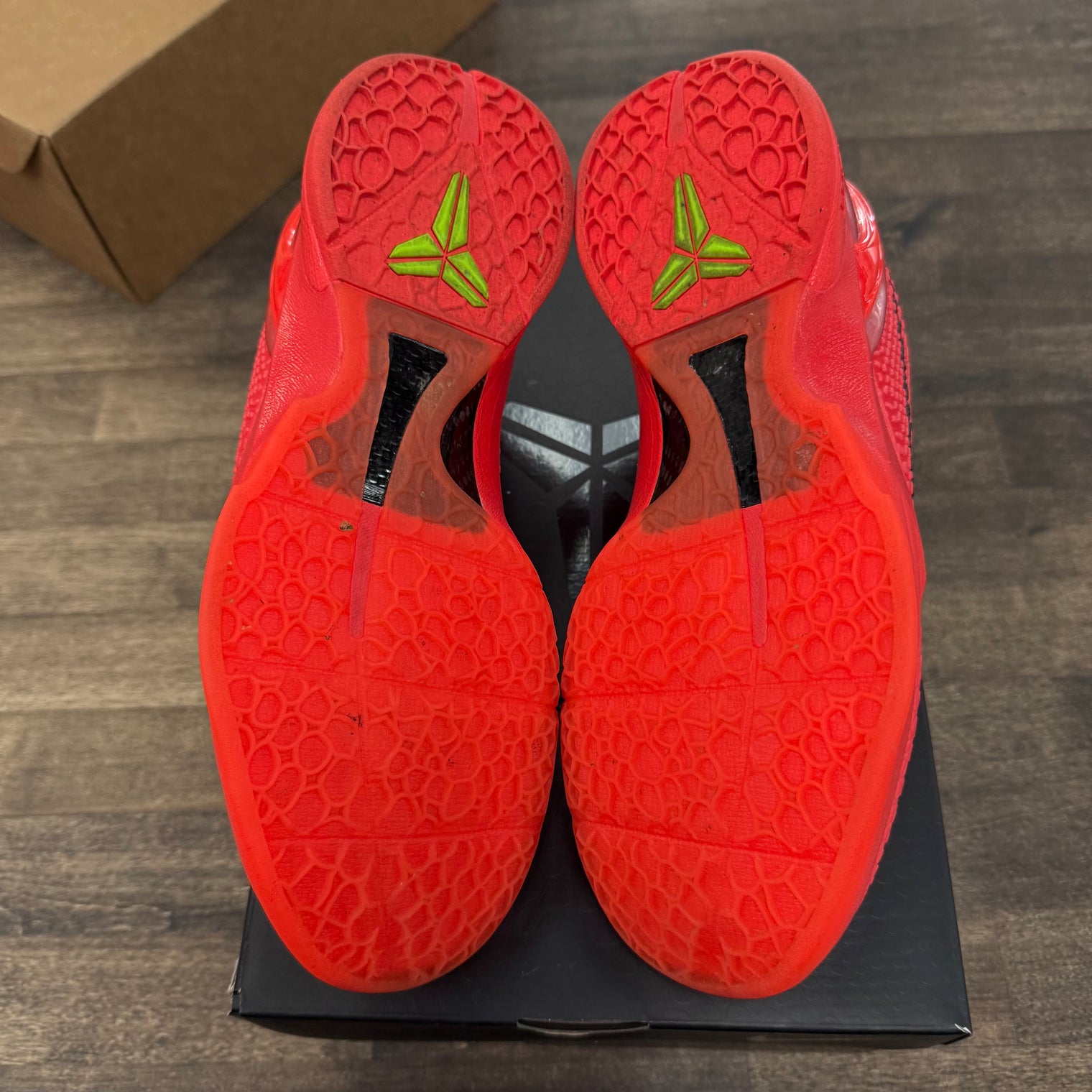 Nike Kobe 6 Protro Reverse Grinch (USED)