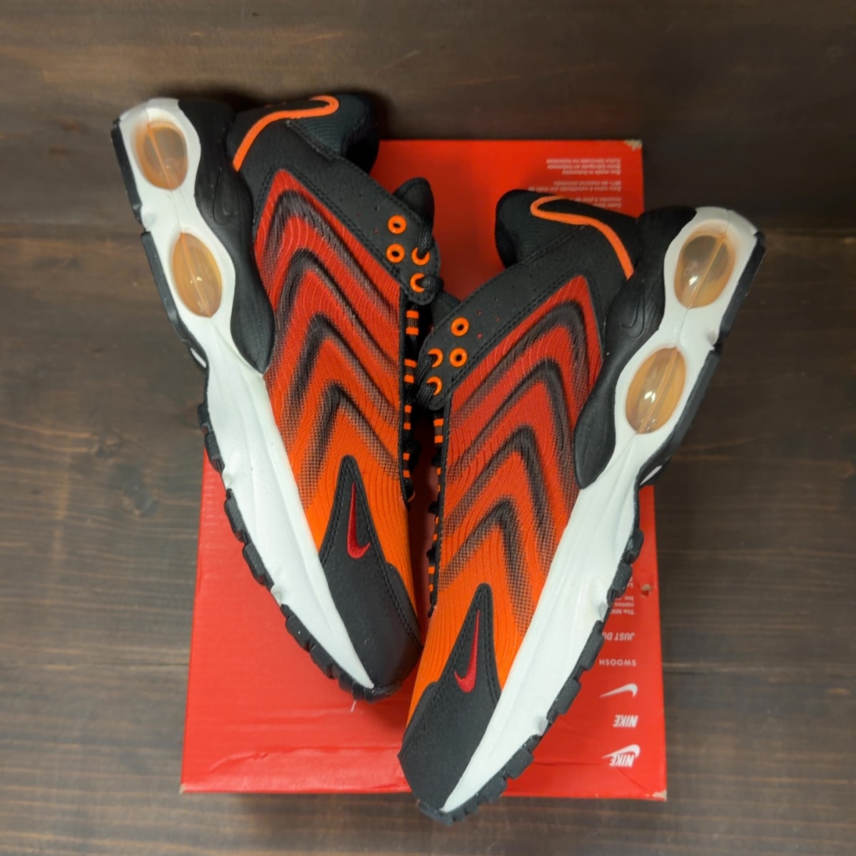 Nike Air Max TW SE Black Orange Summit - Image 2