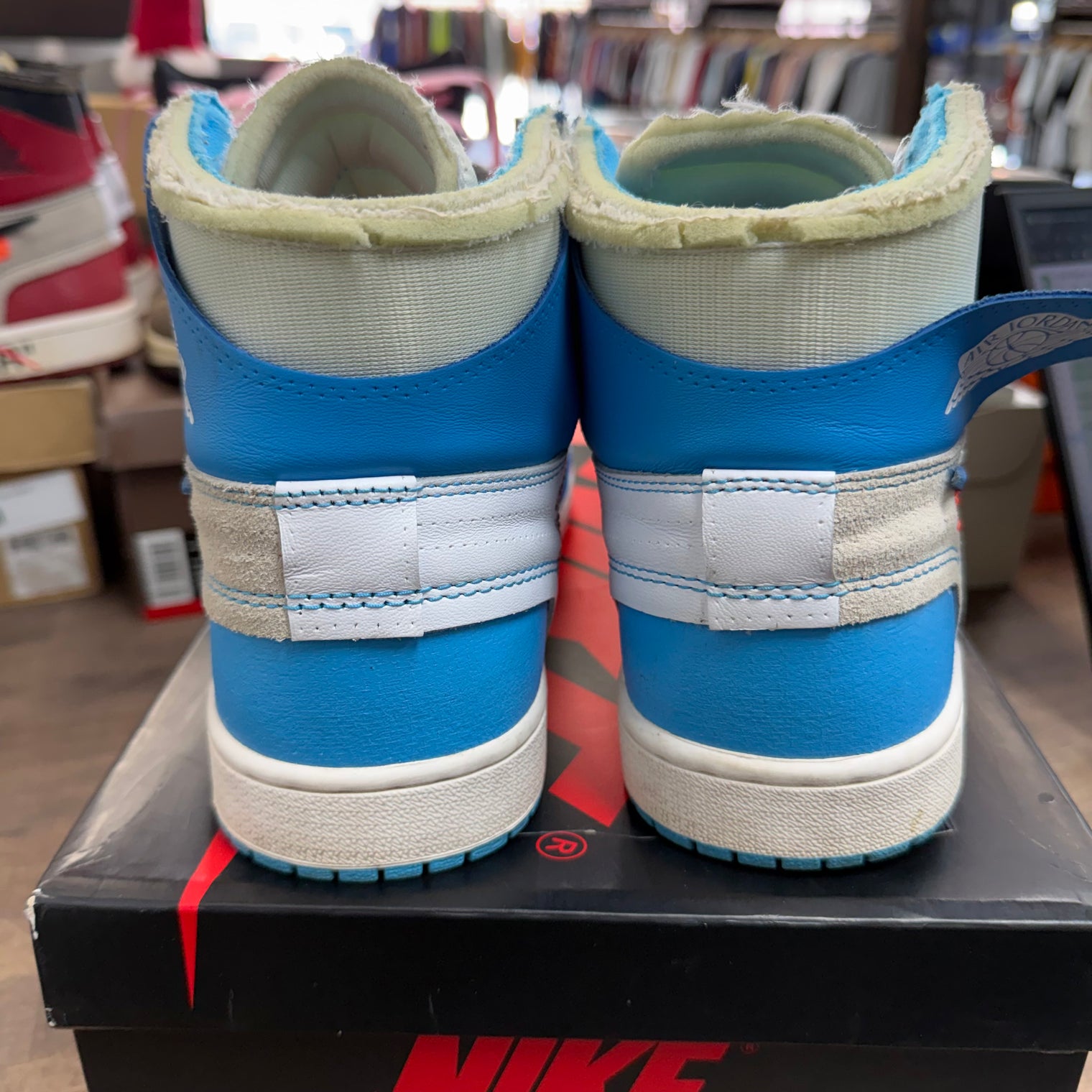 Off-White University Blue Jordan 1 High Retro (USED)