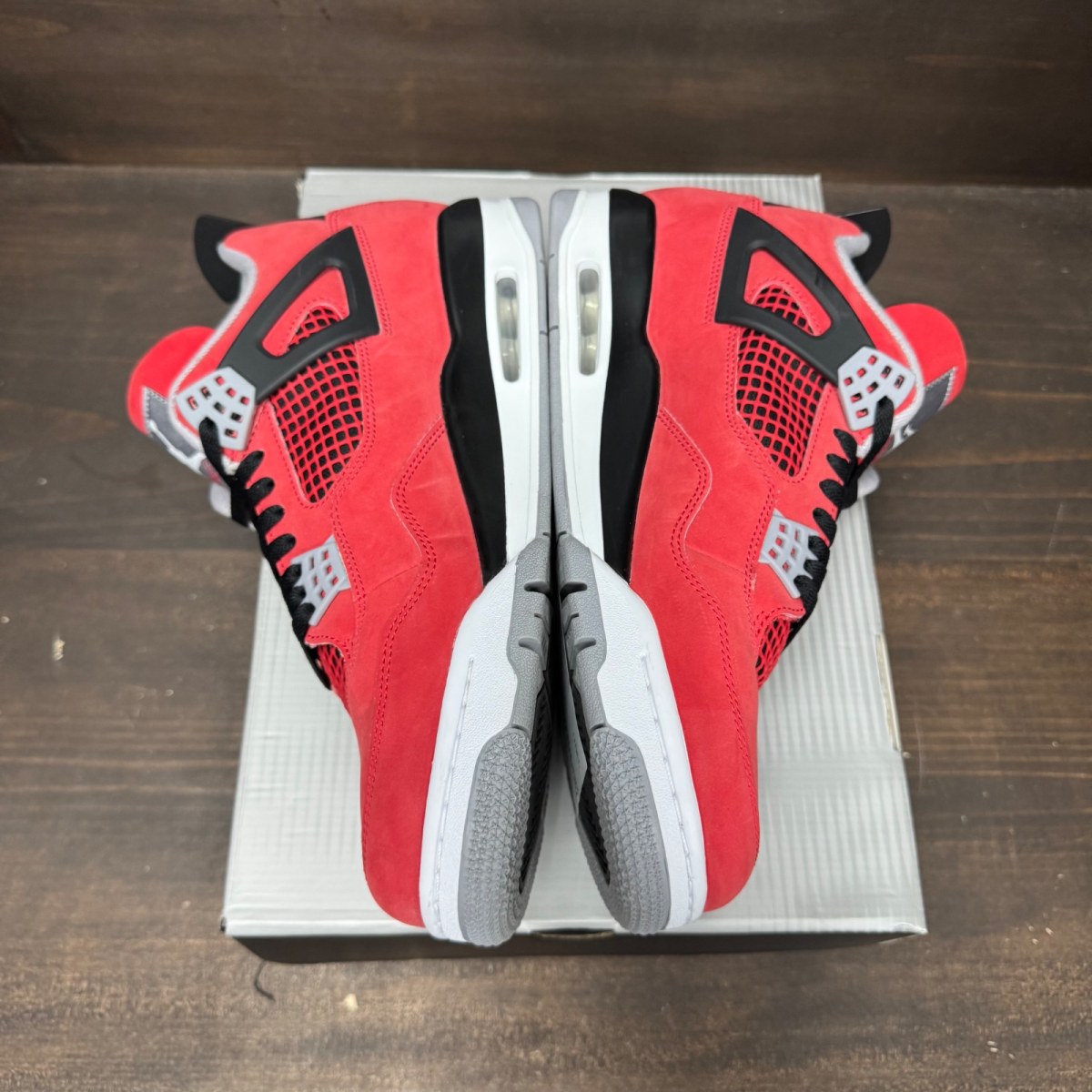 Jordan 4 Retro Toro Bravo (2026) - Image 4