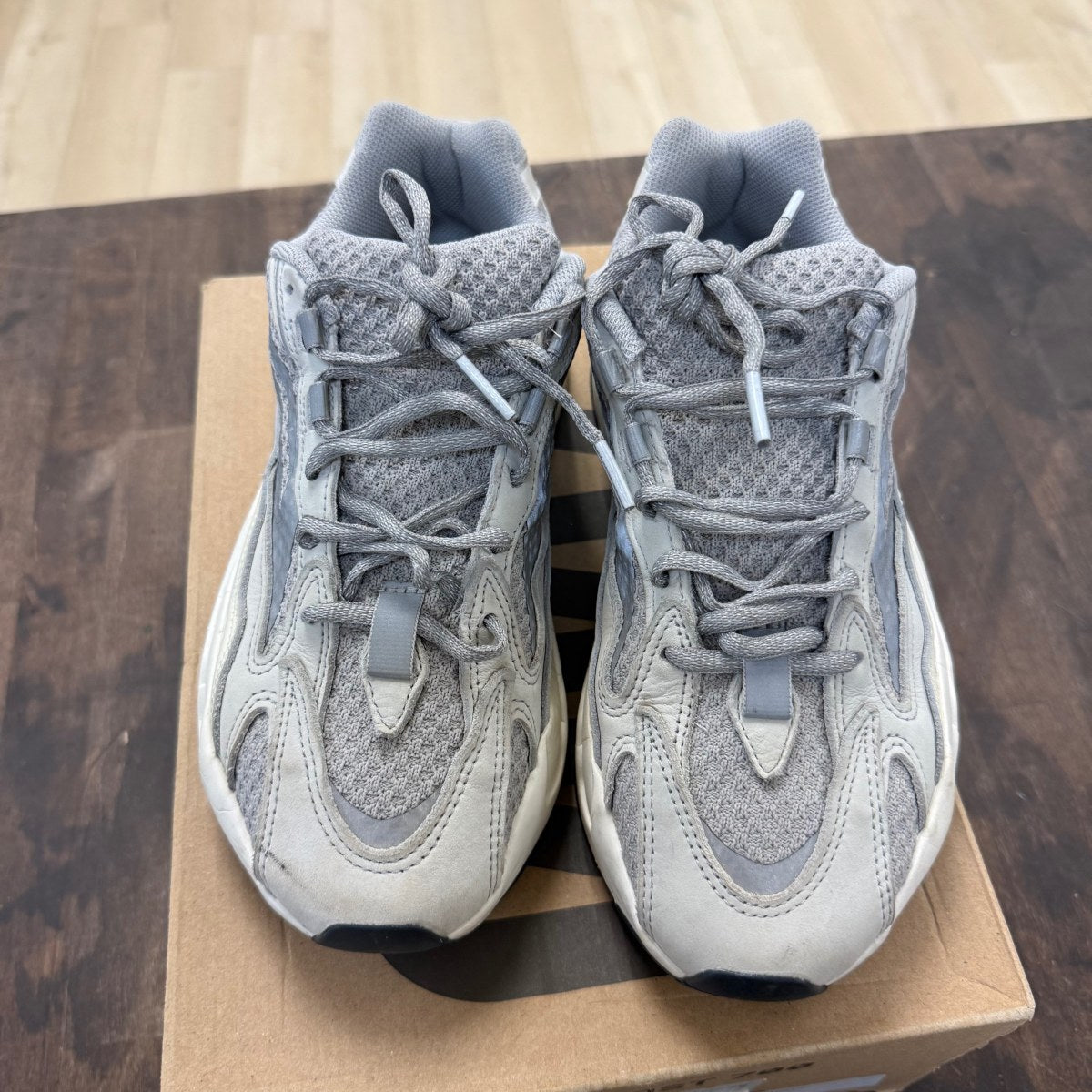 adidas Yeezy Boost 700 V2 Static - Image 2
