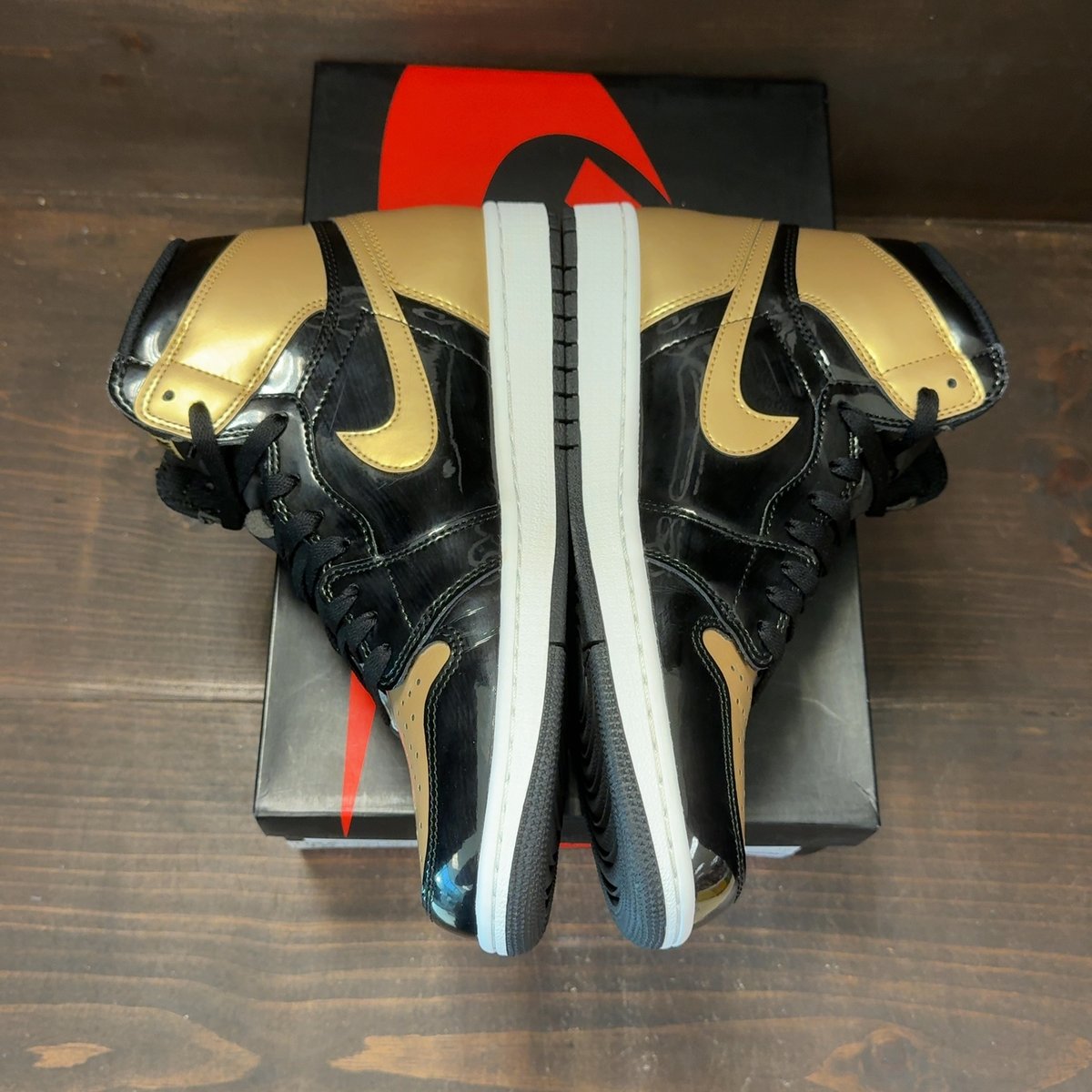 Jordan 1 Retro High NRG Patent Gold Toe Size 10 (Pre-Owned) - aux