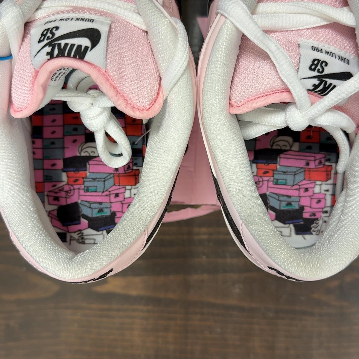 Nike SB Dunk Low Pink Box Size 12 (Pre-Owned) - aux