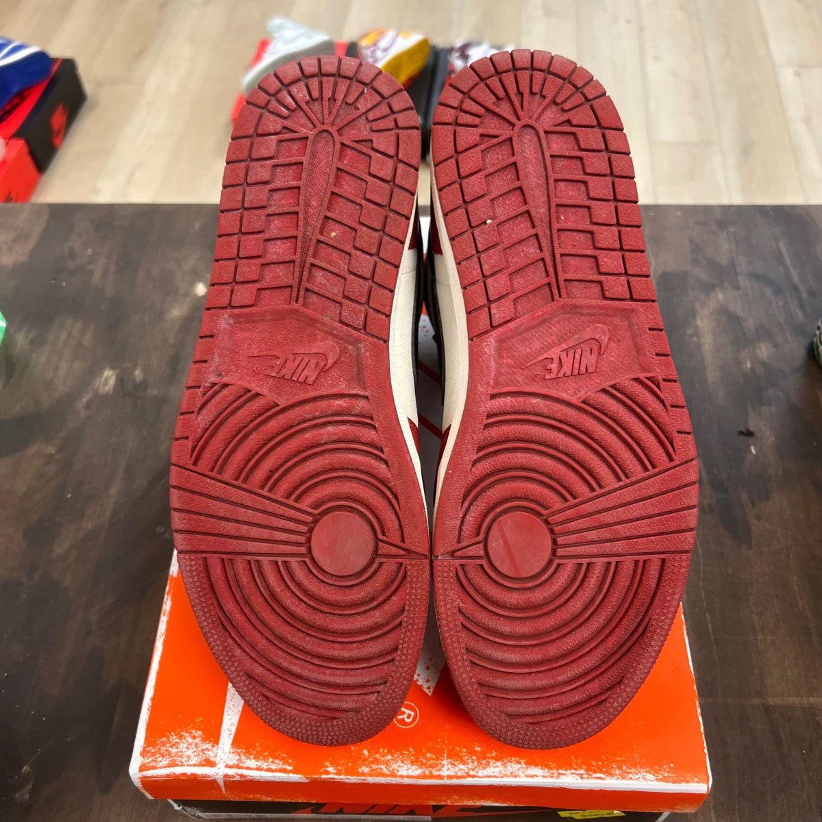 Jordan 1 Retro High OG Chicago Lost and Found - Image 5