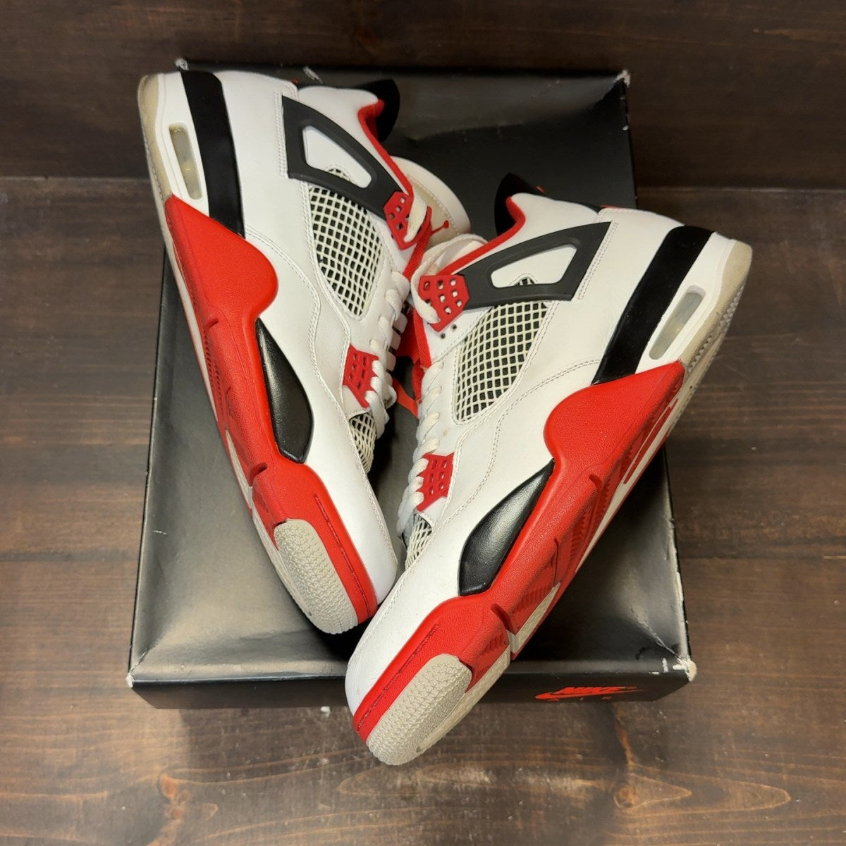 Jordan 4 Retro Fire Red (2020) Size 11.5 (Pre-Owned) - Image 2
