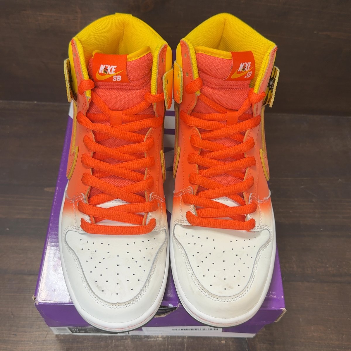 Nike SB Dunk High Sweet Tooth Candy Corn Size 10 (Pre-Owned) - tag