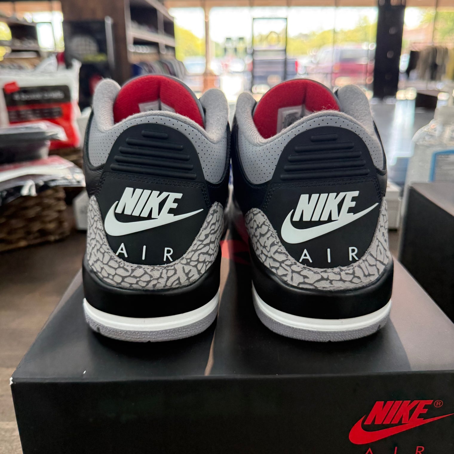 Air Jordan 3 Retro Black Cement (Used)