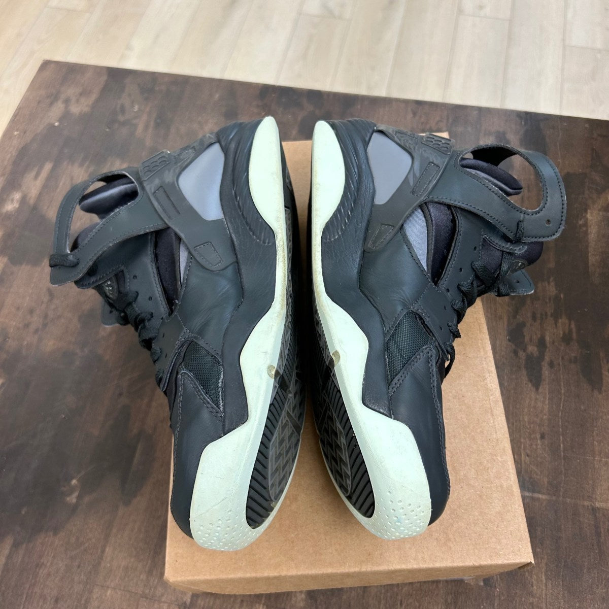 Nike Air Flight Huarache Dark Smoke Grey Barely Green Size 10 (Pre-Owned) - Image 3