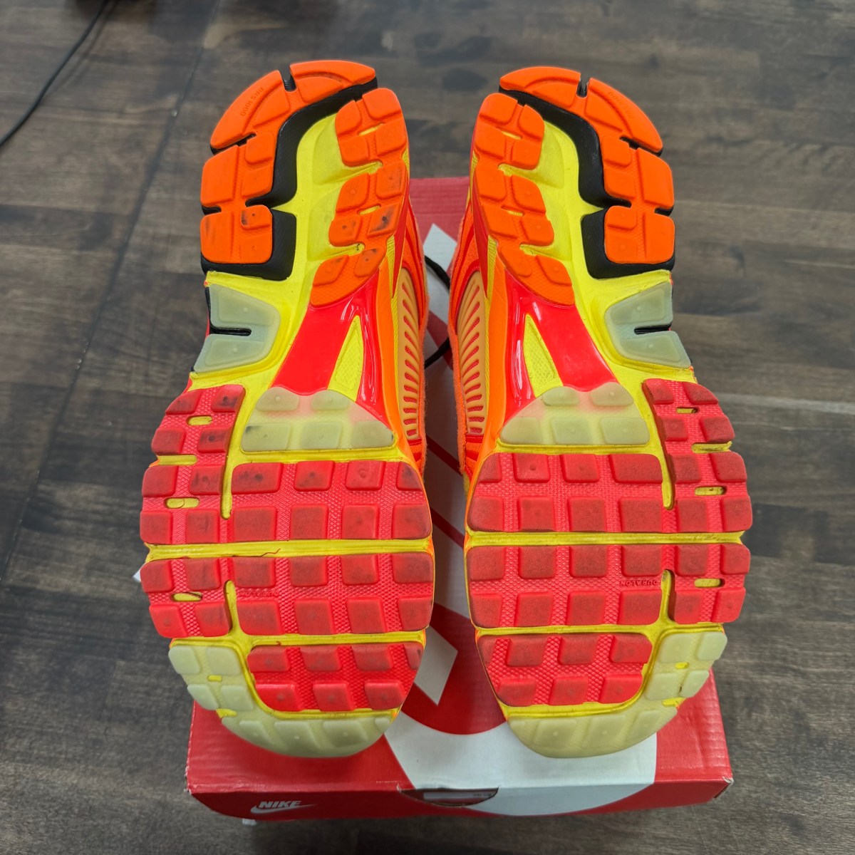 Nike Zoom Vomero 5 Doernbecher Size 10 (Pre-Owned) - Image 5