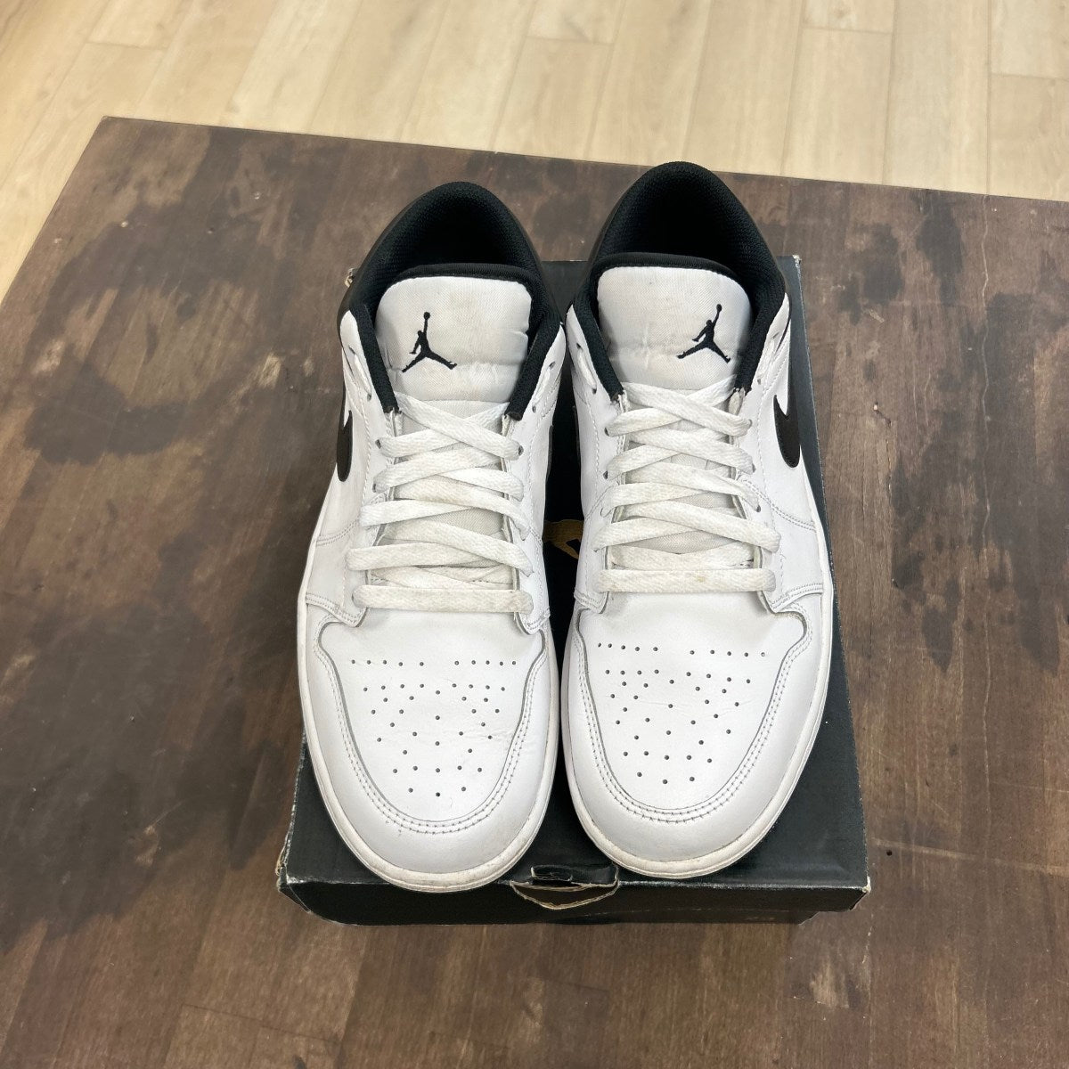 Jordan 1 Low White Black Size 10.5 (Pre-Owned)