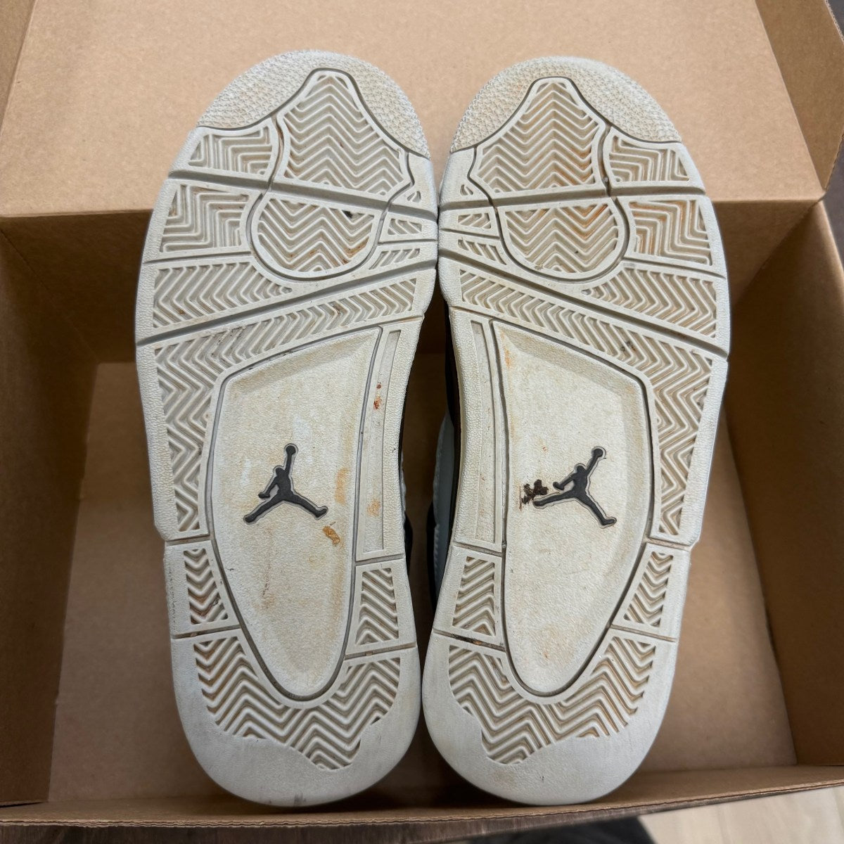Jordan 4 Retro Platinum Gold (GS) Size 6Y (Pre-Owned) - Image 3