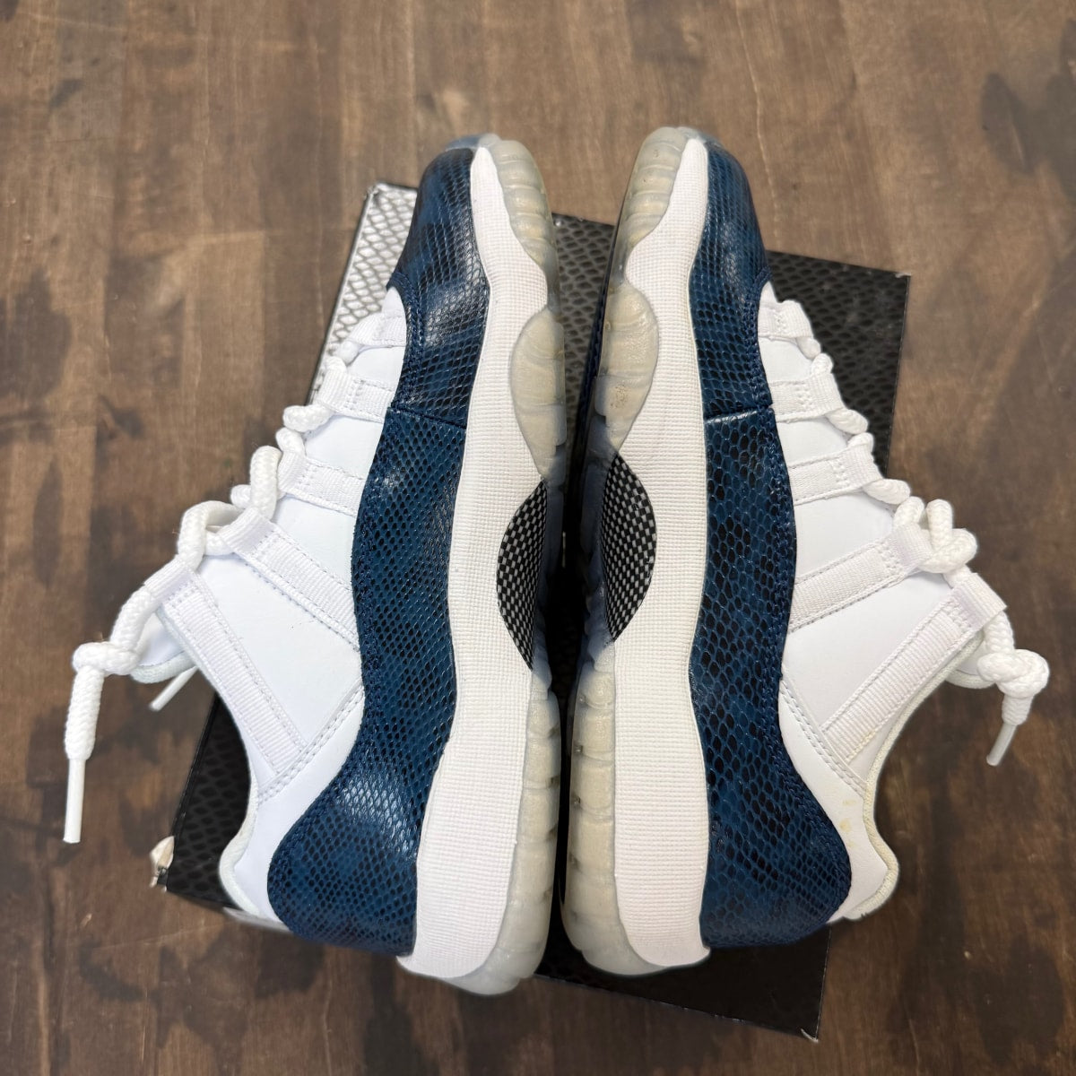 Jordan 11 Retro Low Snake Navy (2019) (GS) - Image 4