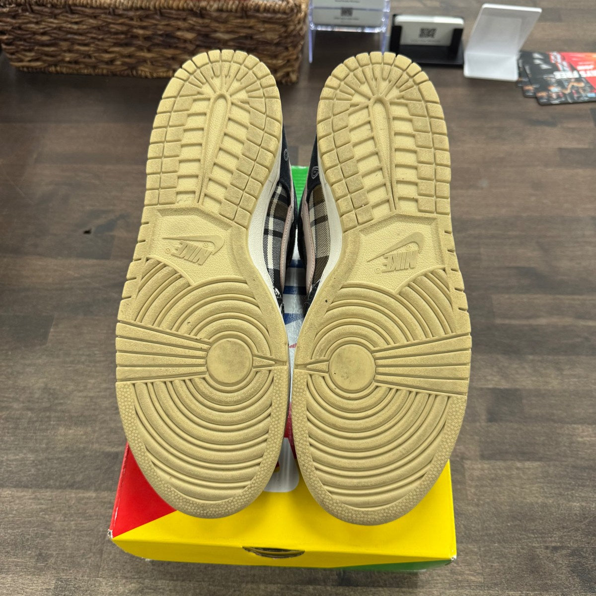 Nike SB Dunk Low Travis Scott Size 12 (Pre-Owned) - Image 5