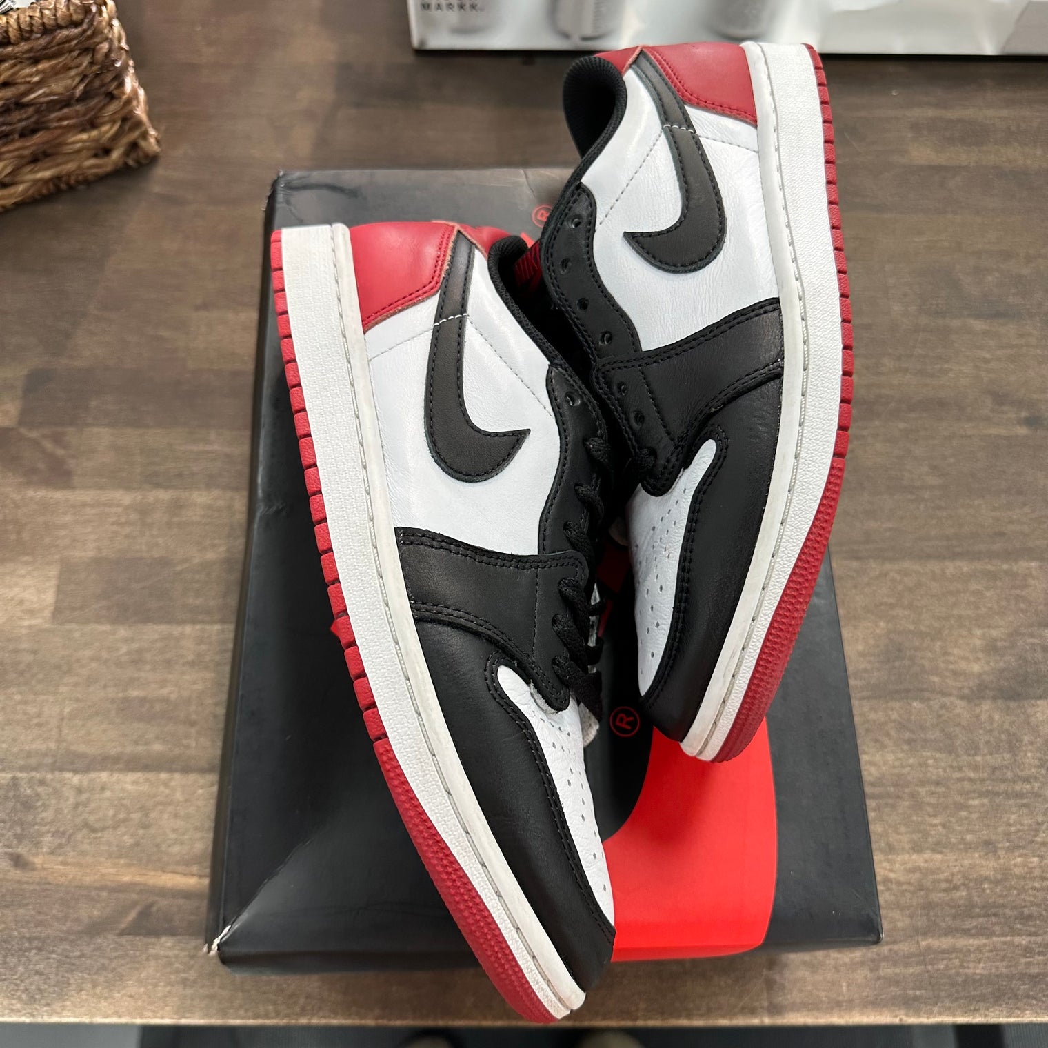 Black Toe Jordan 1 Low (USED)
