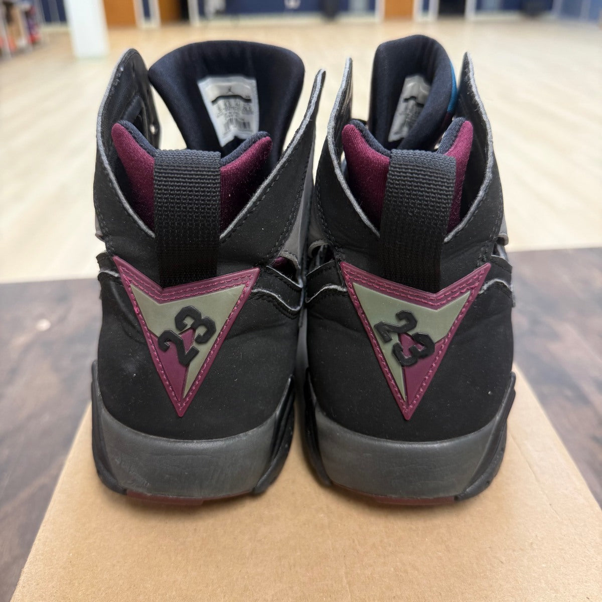 Jordan 7 Retro Bordeaux (2015) Size 10.5 (Pre-Owned) - Image 5