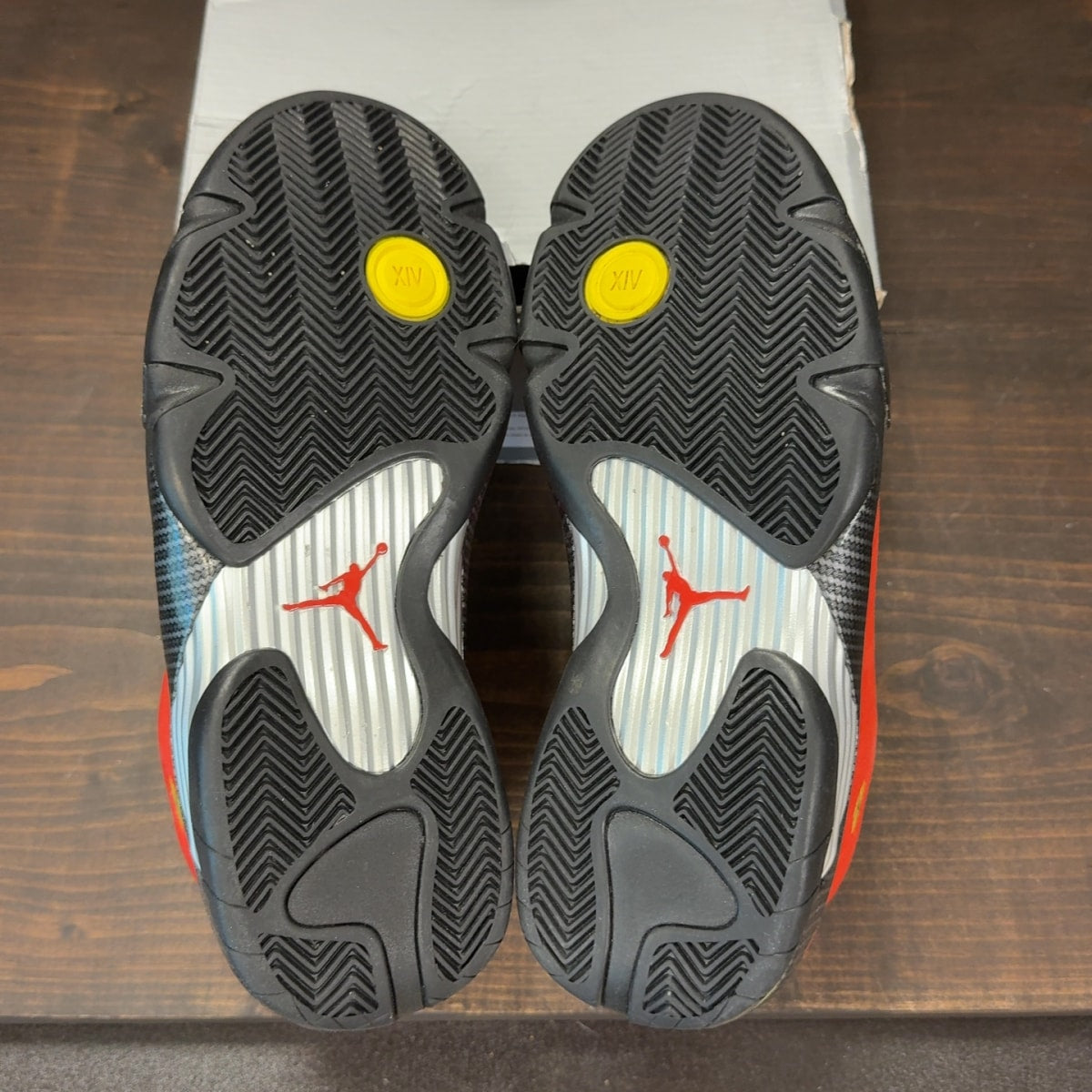 Jordan 14 Retro Ferrari (2025) - Image 8