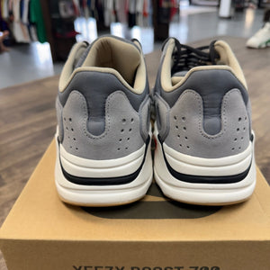 adidas Yeezy Boost 700 Magnet - Image 4
