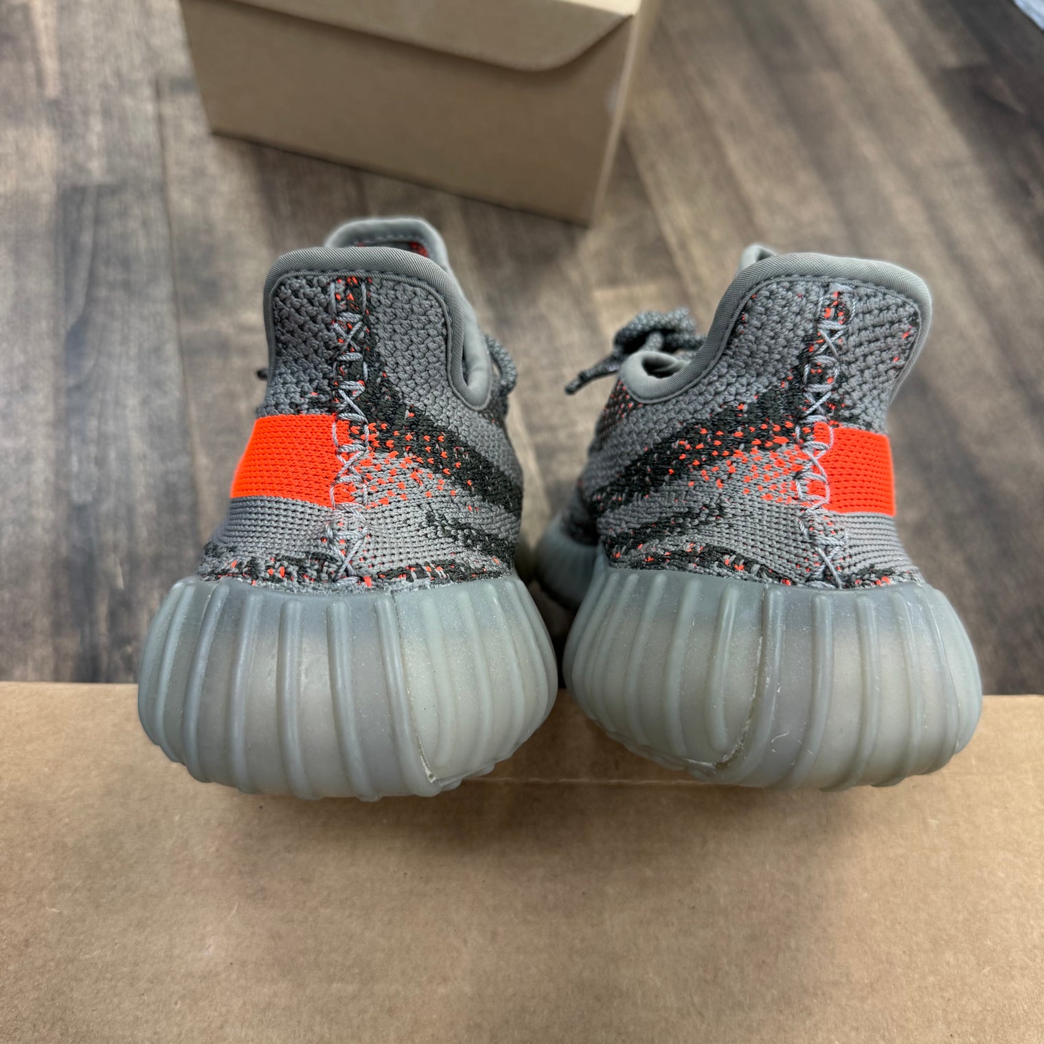 Beluga Yeezy 350 (USED,No Box)
