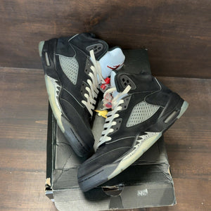 Jordan 5 Retro OG Black Metallic Reimagined (GS) Size 6Y (Pre-Owned) - Image 2