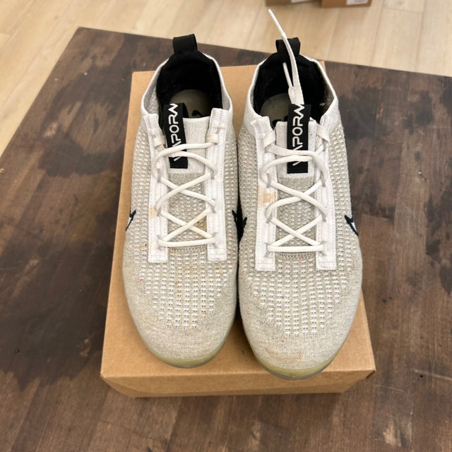Nike Air VaporMax 2021 FK White Black Metallic Silver Size 8.5 (Pre-Owned) - Image 2