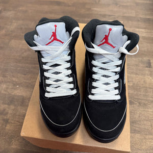 Jordan 5 Retro OG Black Metallic Reimagined (GS) Size 5Y (Pre-Owned) - Image 2