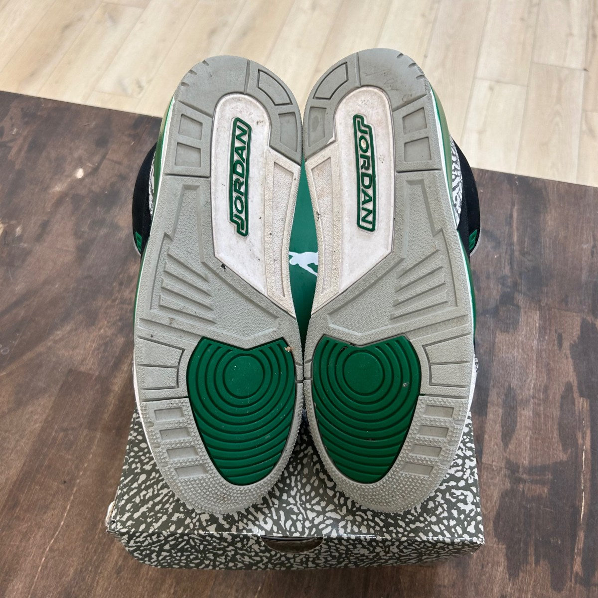 Jordan 3 Retro Pine Green - Image 5