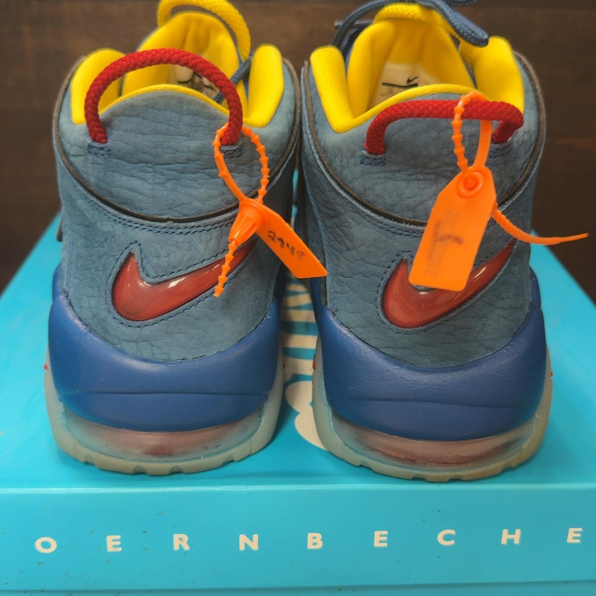 Nike Air More Uptempo Doernbecher (2017) Size 13 (Pre-Owned) - aux