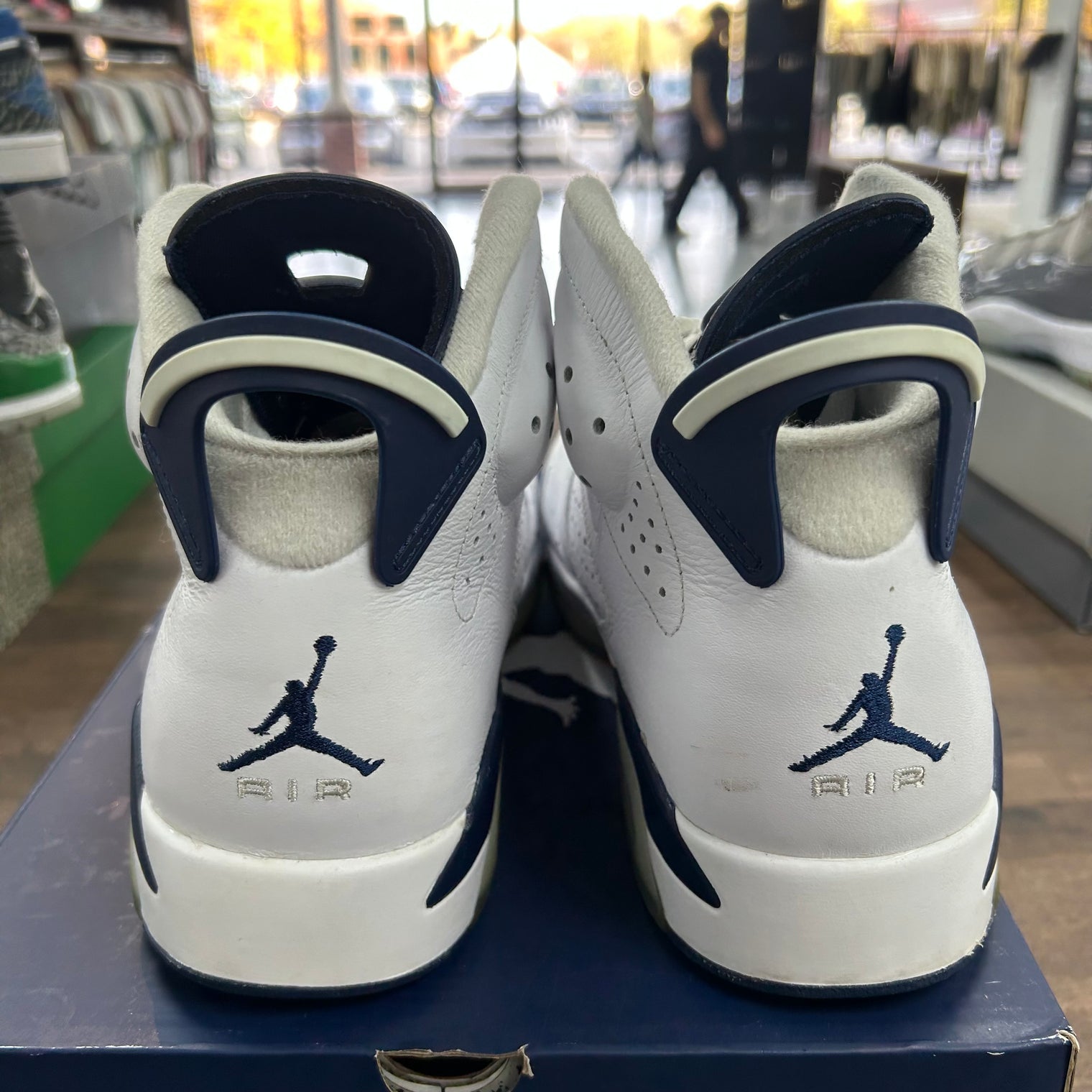 Midnight Navy Jordan 6 Retro (USED)