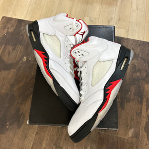 Jordan 5 Retro Fire Red Silver Tongue (2020) - Image 1