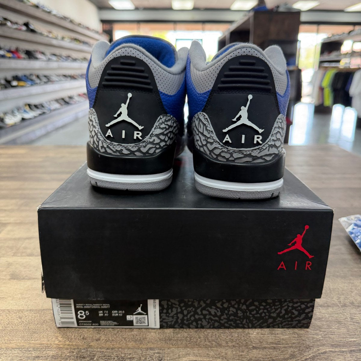 Jordan 3 Retro Varsity Royal Cement - Image 3