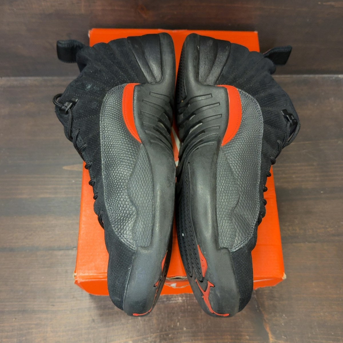Jordan 12 Retro Low Max Orange Size 12 (Pre-Owned) - Image 4