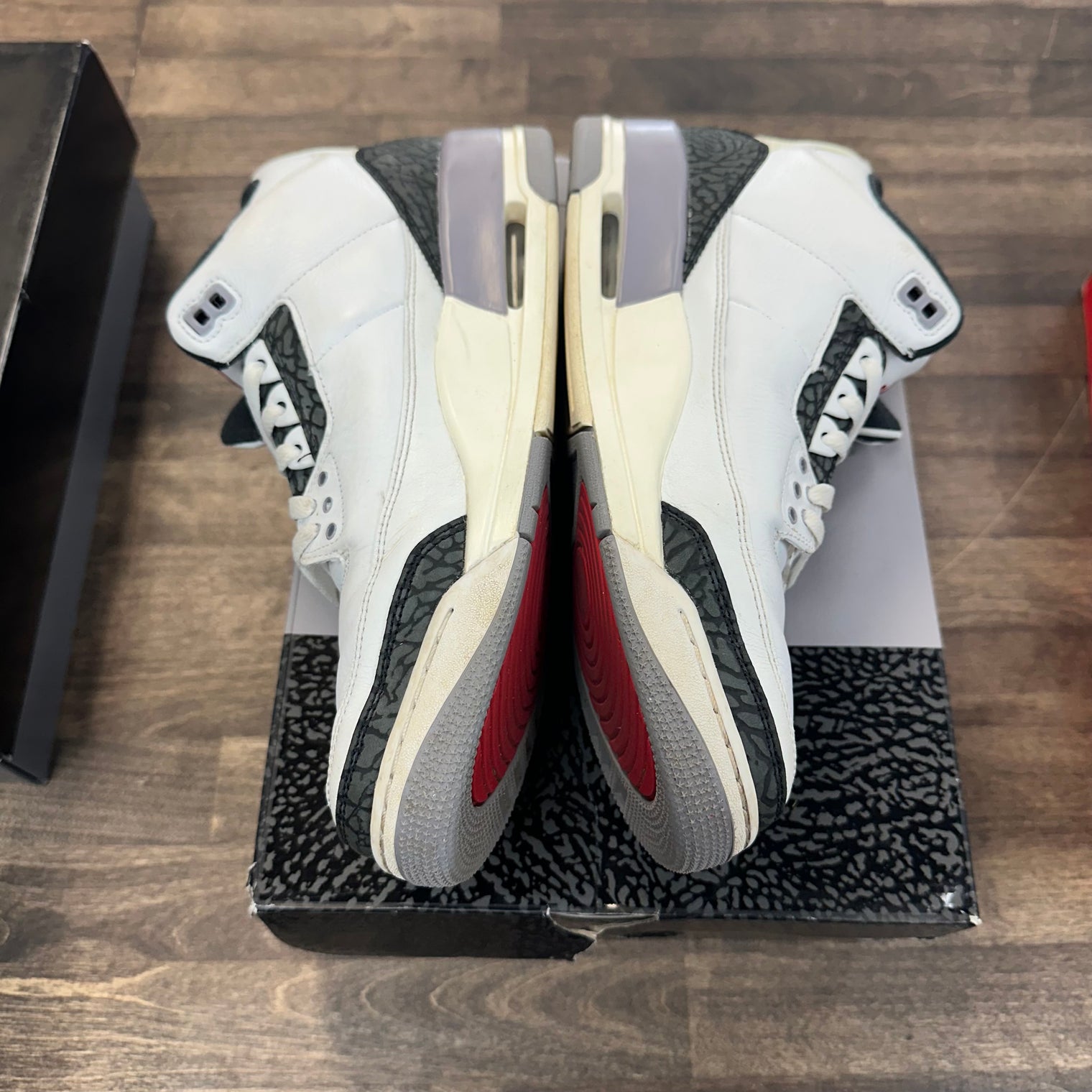 Cement Grey Jordan 3 Retro (USED)