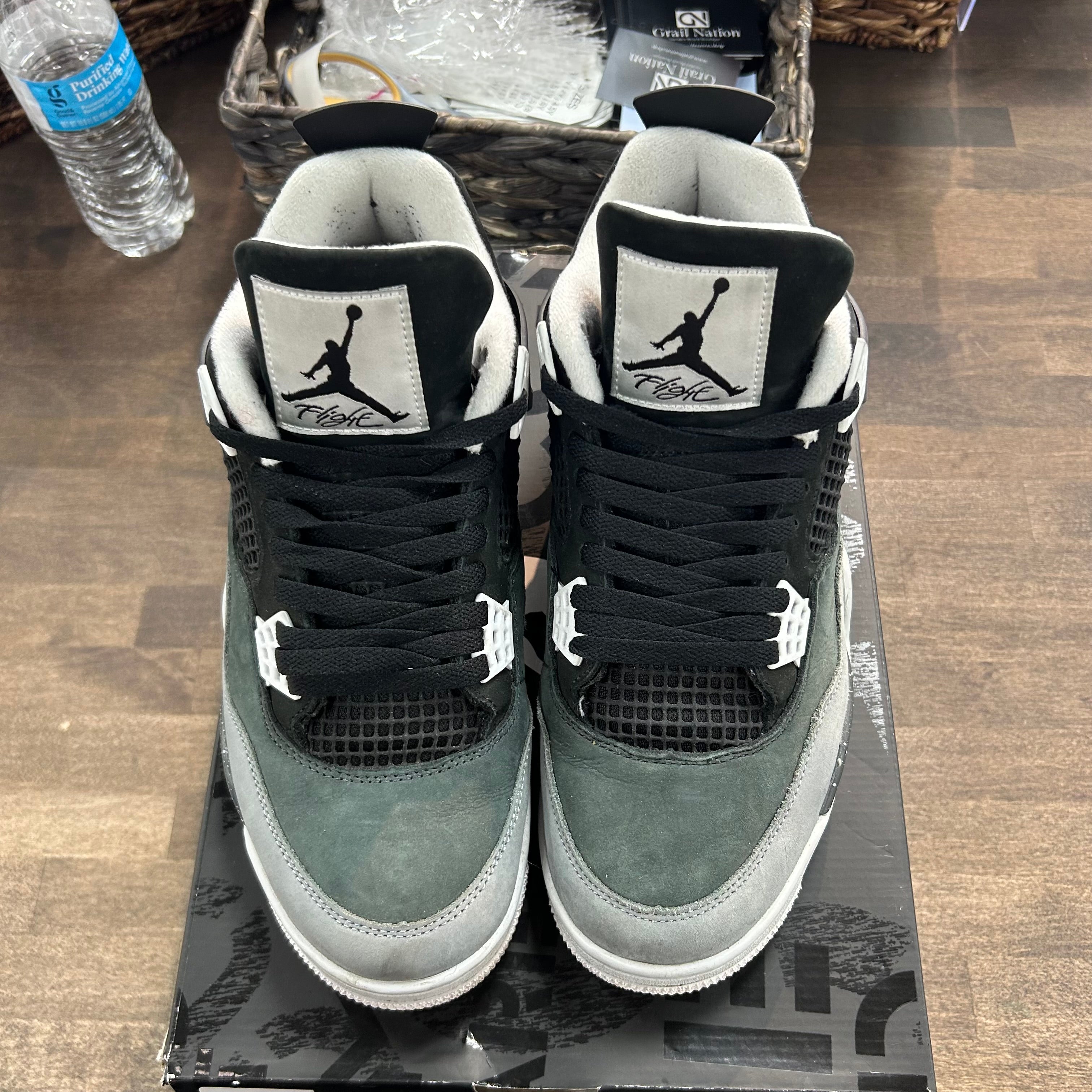 Jordan 4 Retro Fear (2024) (US 10) (USED) Size 10 (Pre-Owned) - Image 2