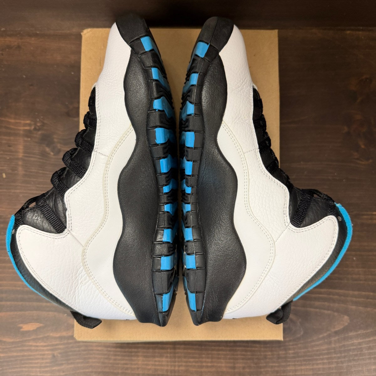 Jordan 10 Retro Powder (2014) Size 9 (Pre-Owned) - Image 5