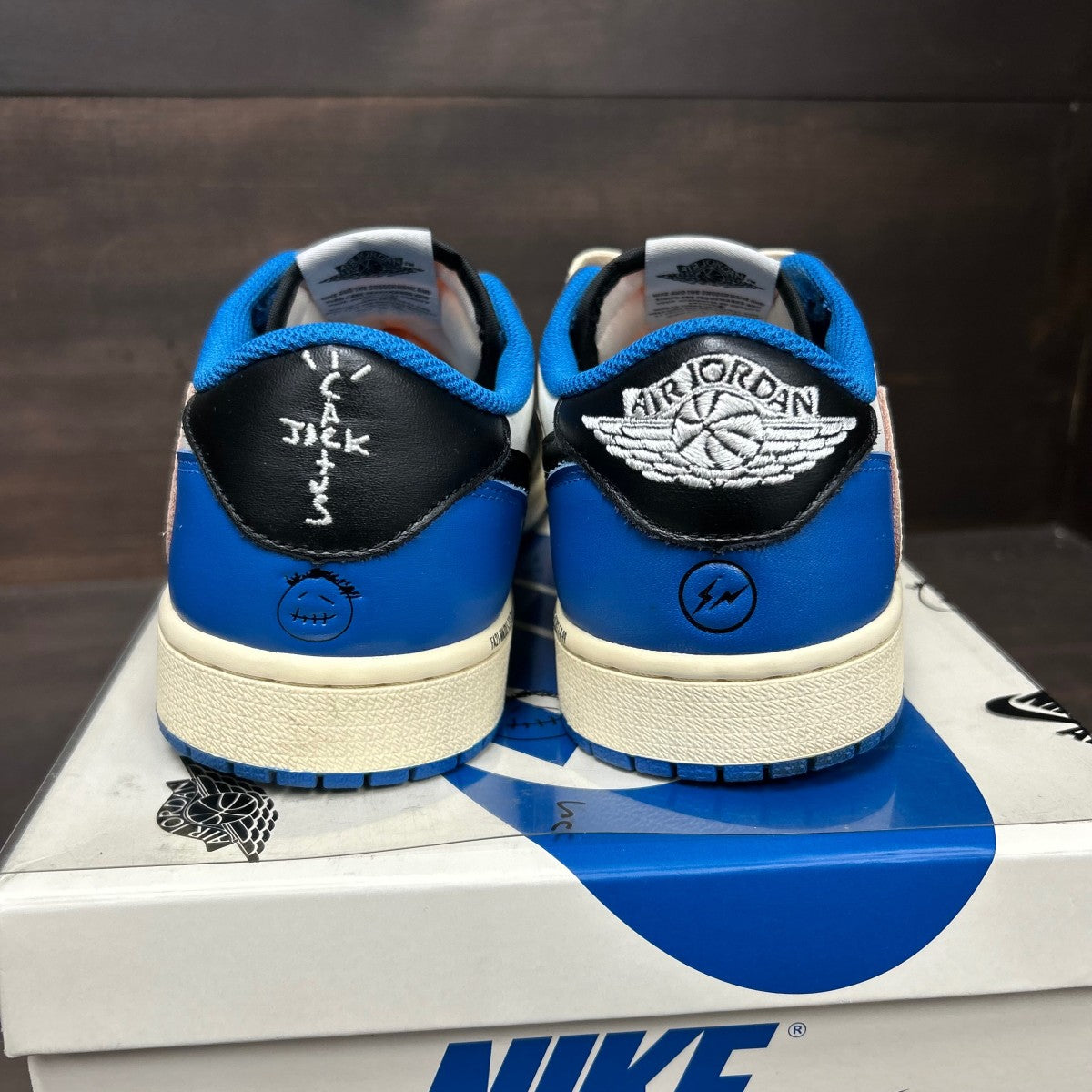 Jordan 1 Retro Low OG SP Fragment x Travis Scott - Image 5