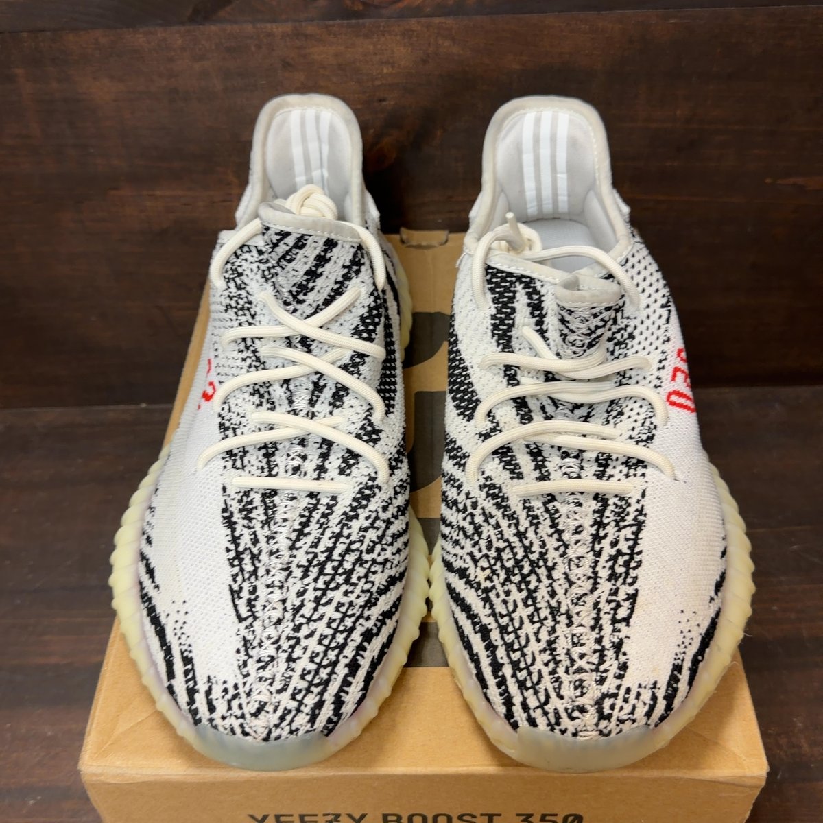 adidas Yeezy Boost 350 V2 Zebra Size 11 (Pre-Owned) - tag