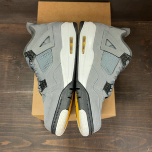 Jordan 4 Retro Cool Grey (2019) Size 10.5 (Pre-Owned) - Image 4