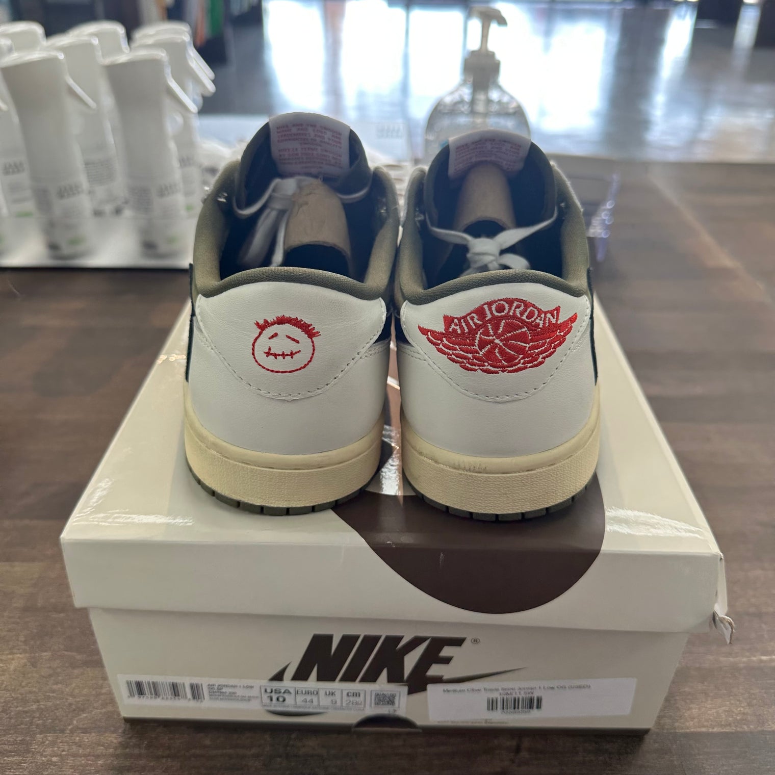 Medium Olive Travis Scott Jordan 1 Low OG SP (USED)