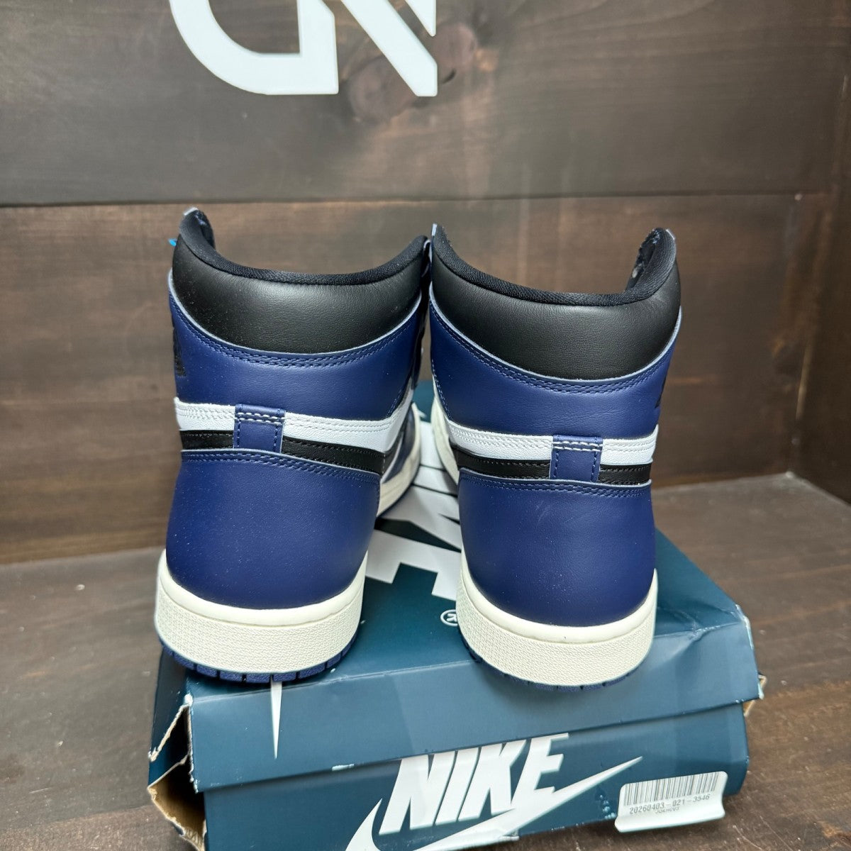 Jordan 1 Retro High OG Midnight Navy - Image 5
