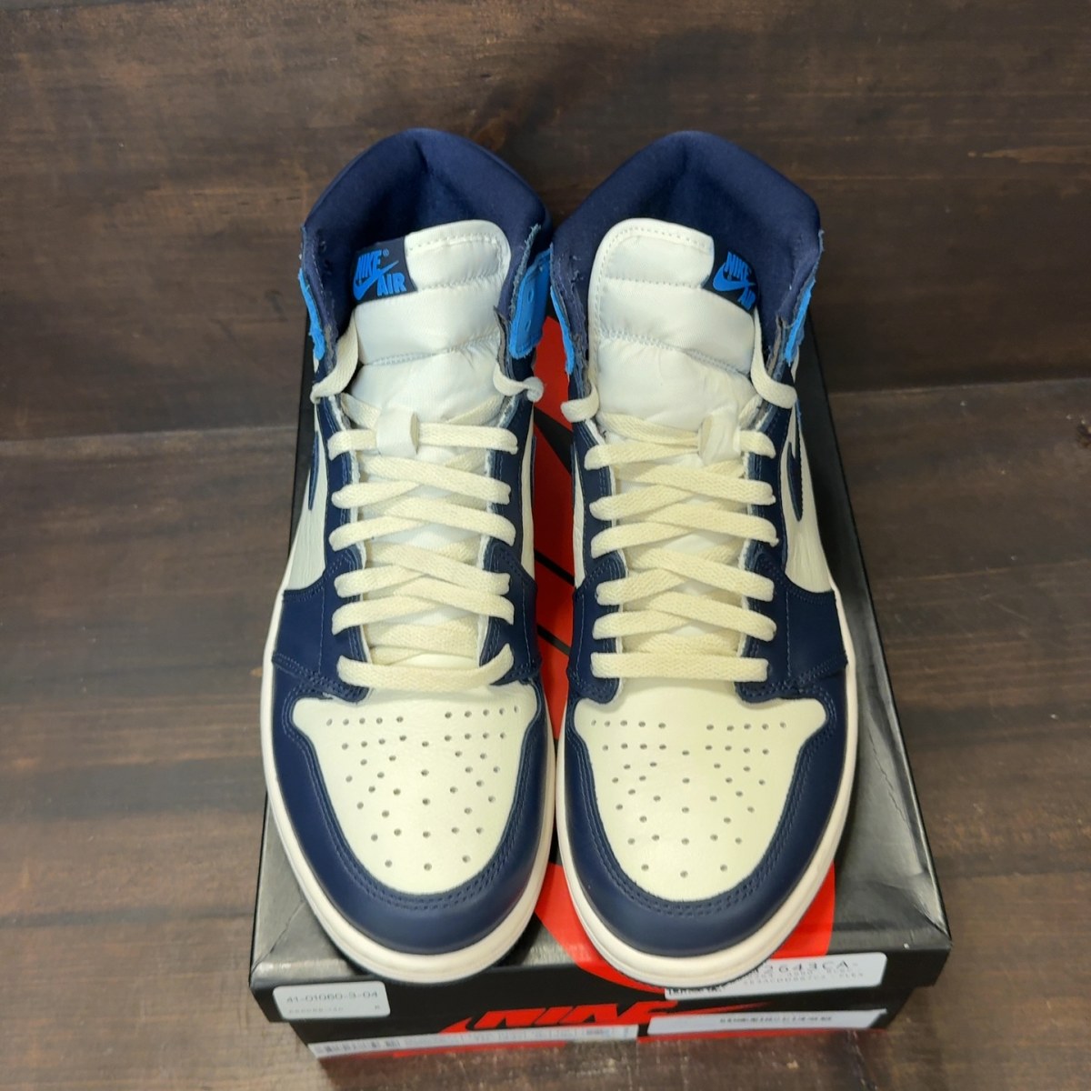 Jordan 1 Retro High Obsidian - Image 3