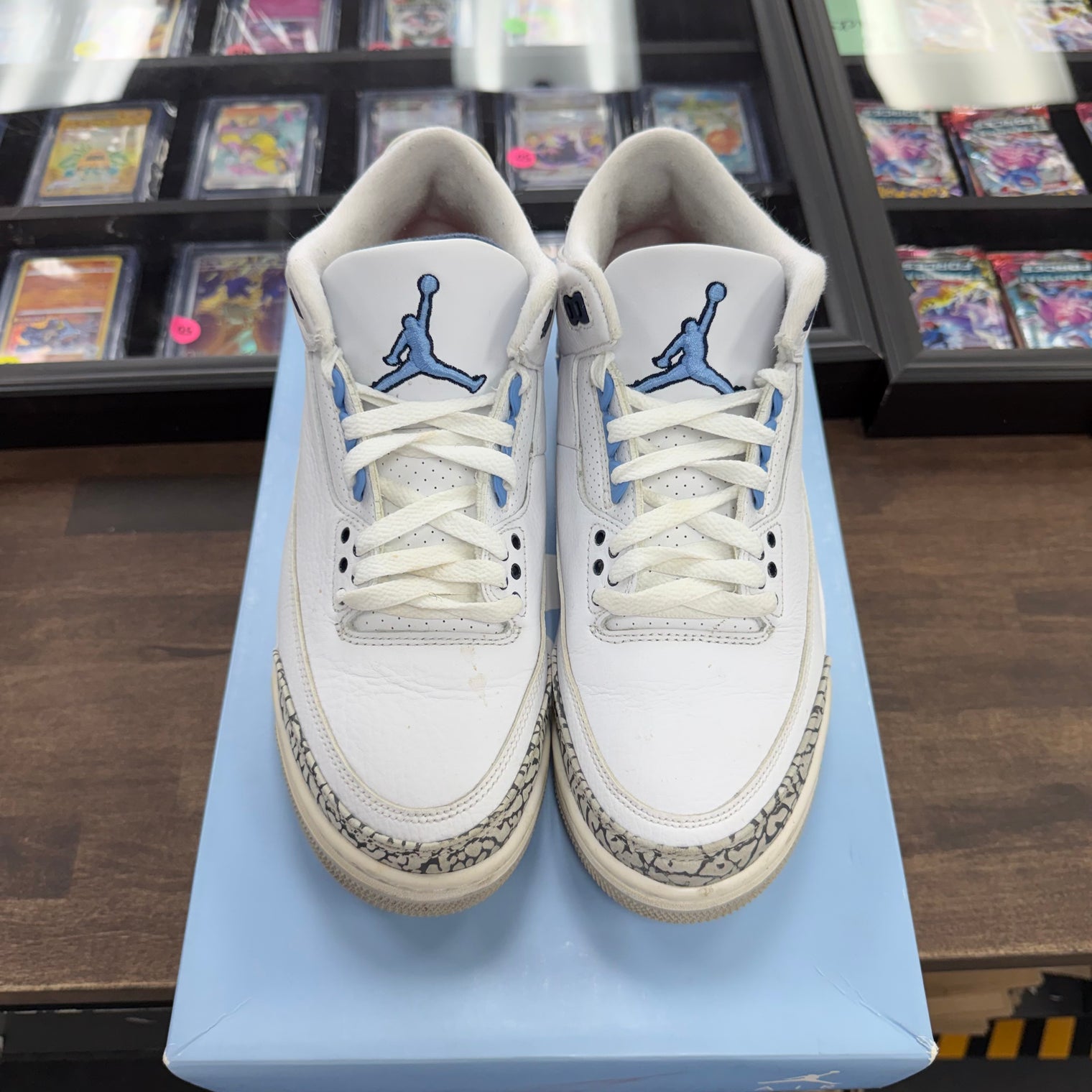 UNC Jordan 3 Retro (USED)