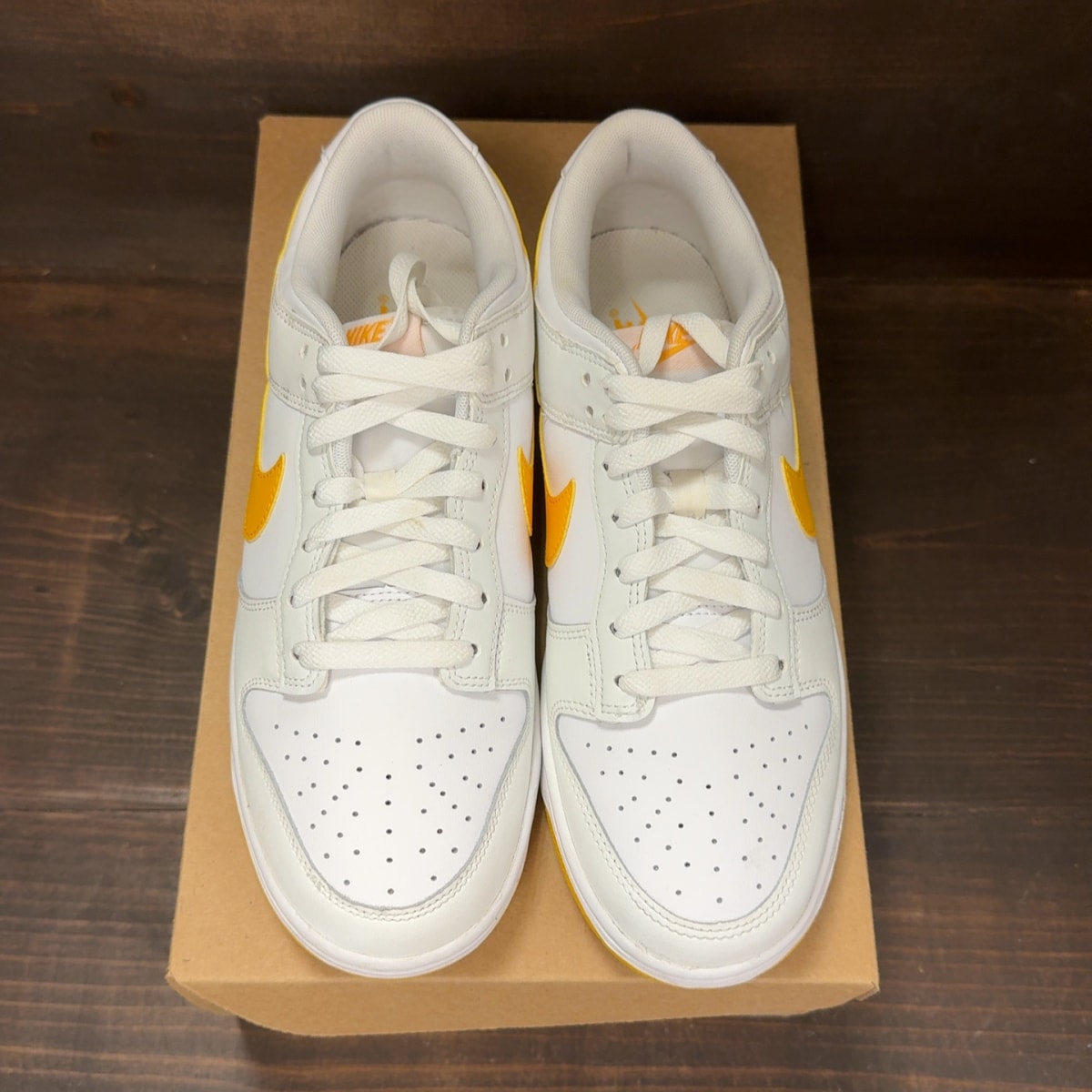 Nike Dunk Low White University Gold Size 9 (Pre-Owned) - Image 3