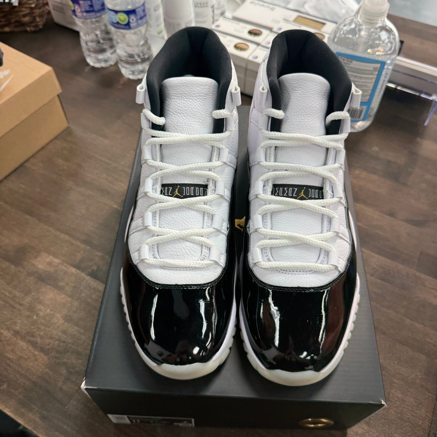 Air Jordan 11 Retro Gratitude (Used)
