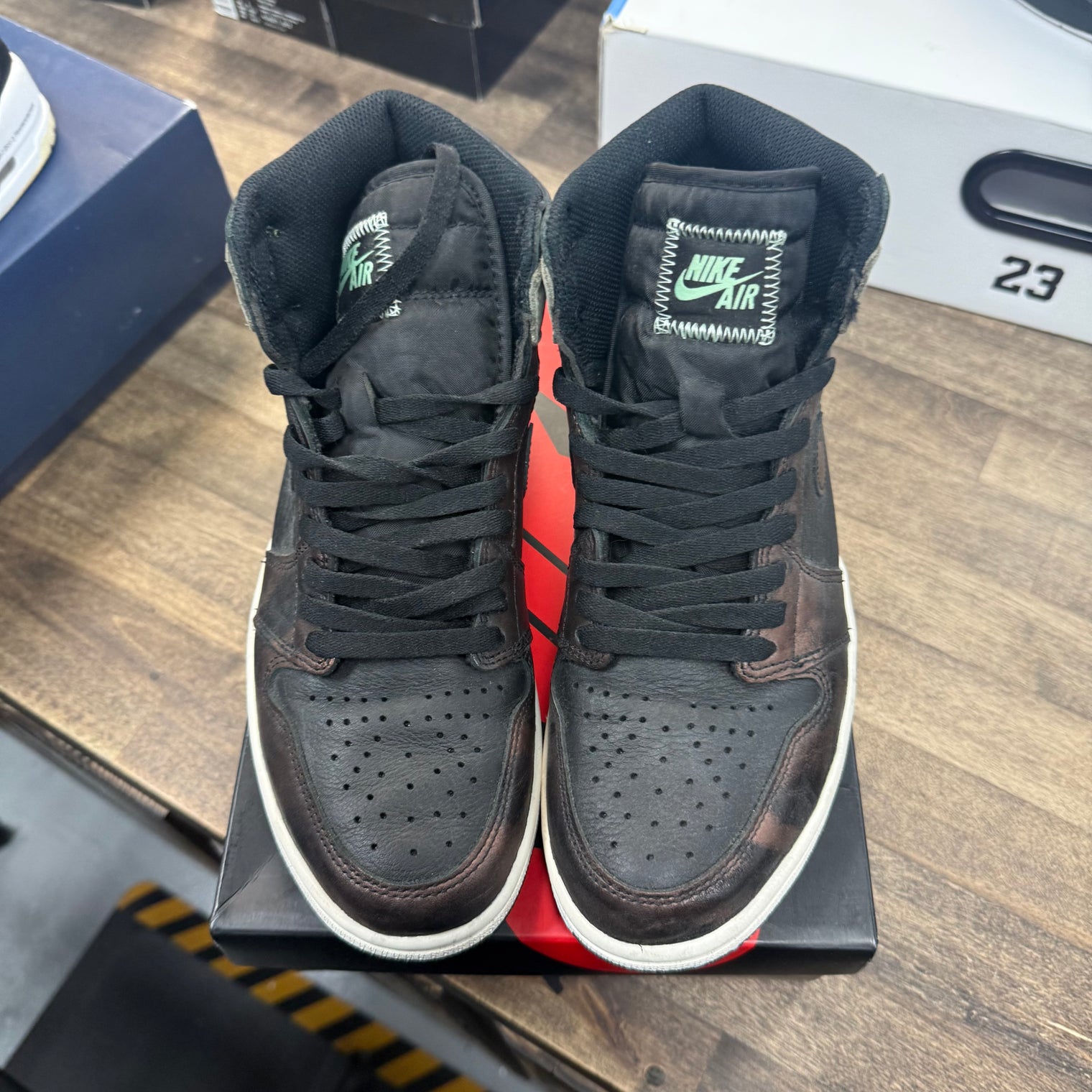 Light Army Rust Shadow Patina Jordan 1 High Retro (USED)