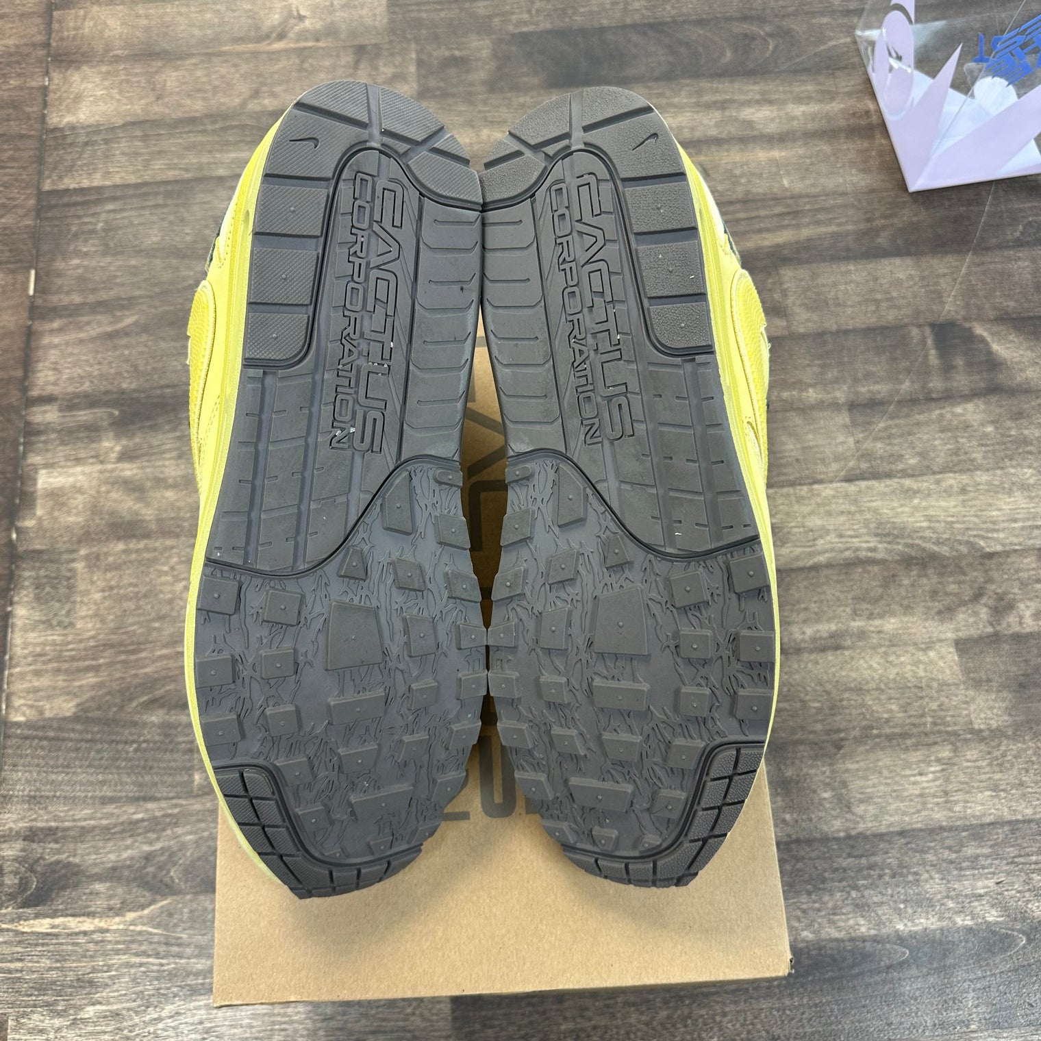 Saturn Travis Scott Air Max 1 (USED)