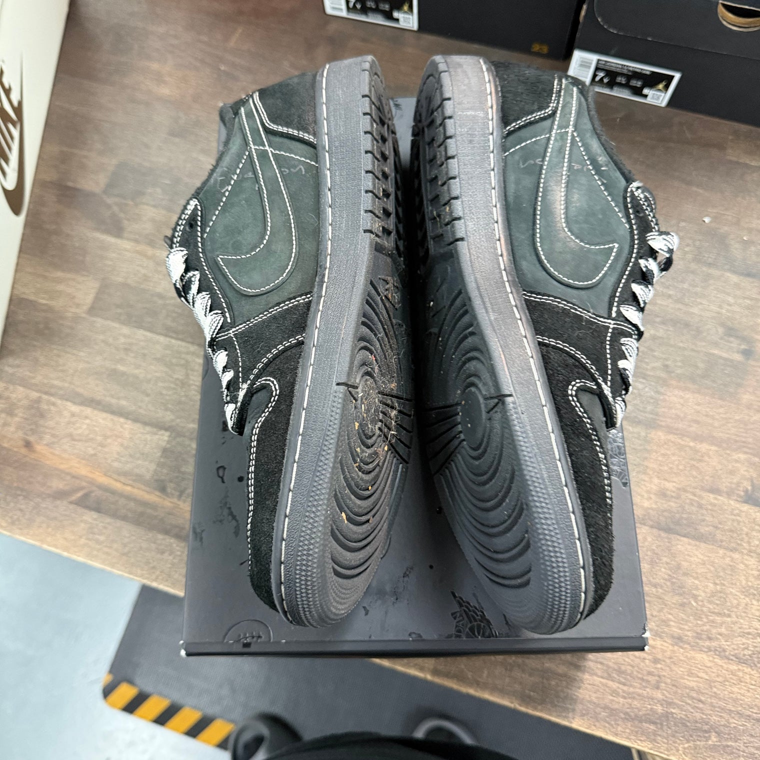 Phantom Travis Scott Jordan 1 Low OG SP (Used)