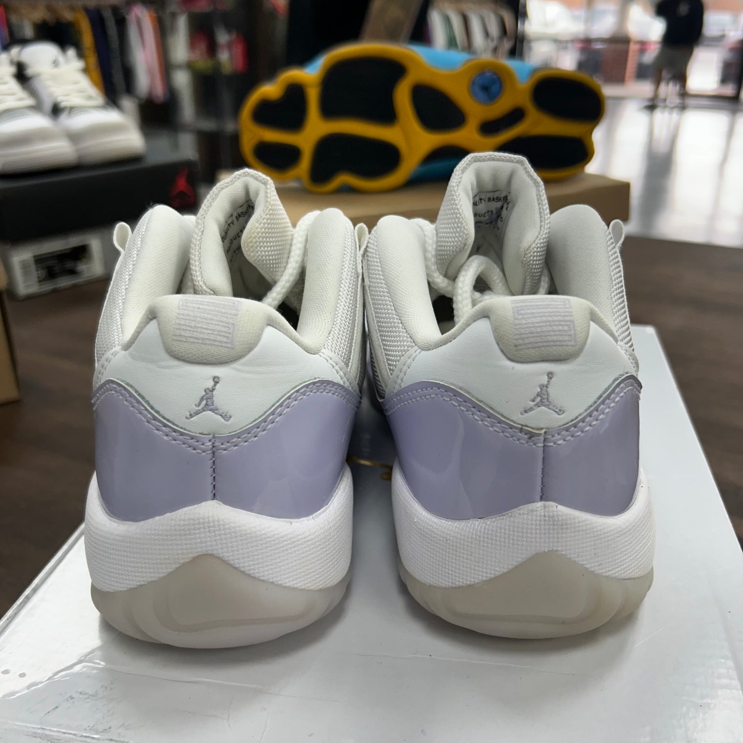Pure Violet Jordan 11 Retro (USED)