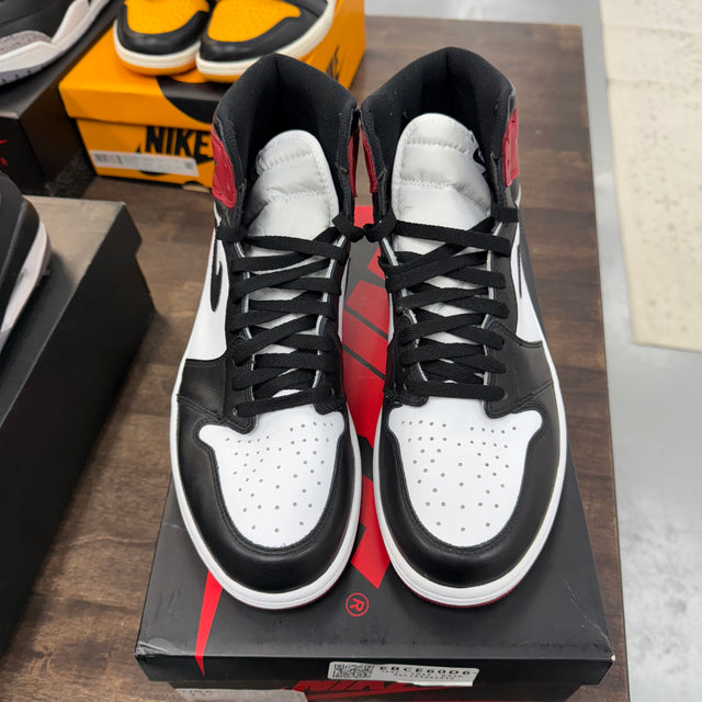 Black Toe Jordan 1 High (2016) (Lightly Worn)