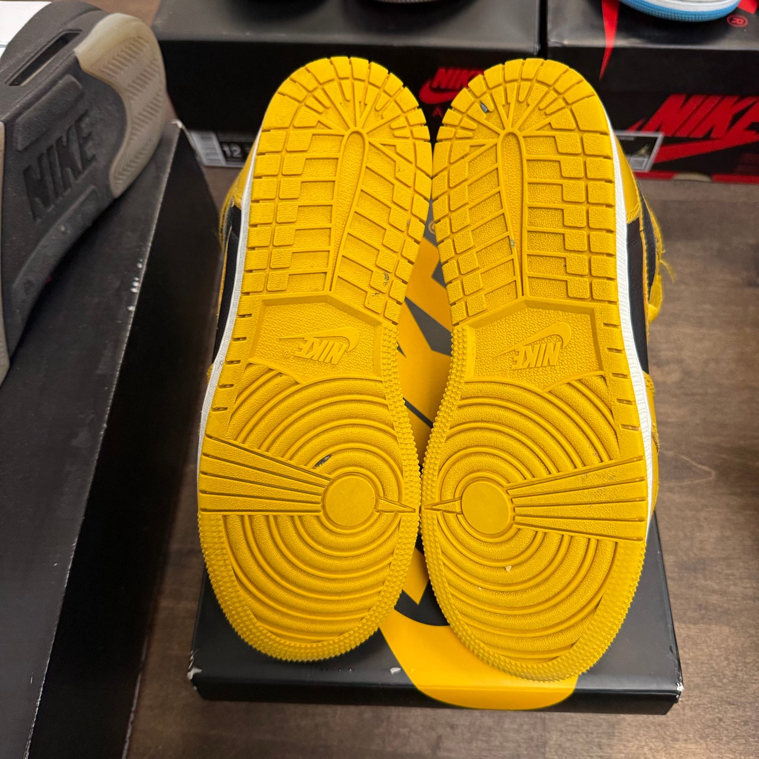 Pollen Jordan 1 High (GS) (USED)