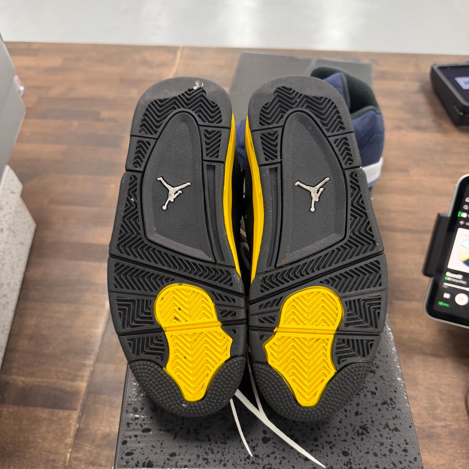 Yellow Thunder Jordan 4 (GS) (USED)